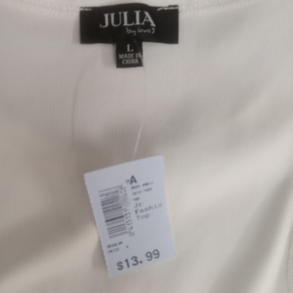 JULIA by Love J - Sleeveless Tank Top - Picture 10 of 11